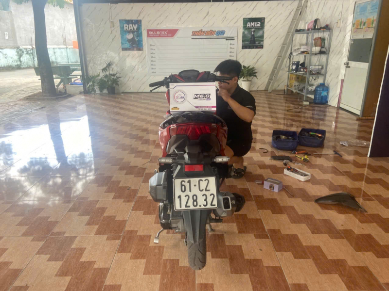 Độ đèn nâng cấp ánh sáng NÂNG CẤP ÁNH SÁNG M60 ULTRA V2 CHO XE VARIO  